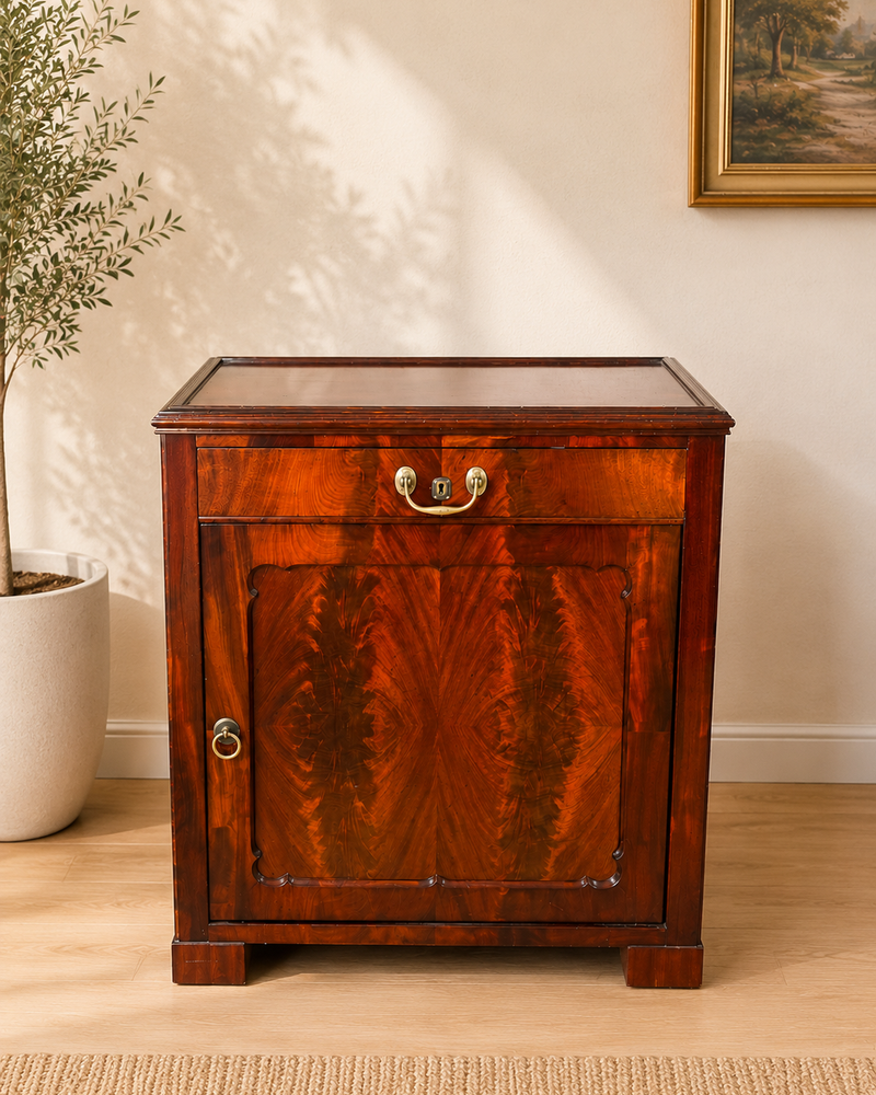 Halbschrank