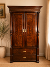 Kleiderschrank
