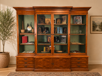 Vitrinenschrank