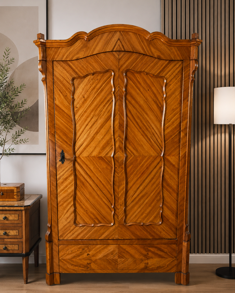 Kleiderschrank · Louis Philippe