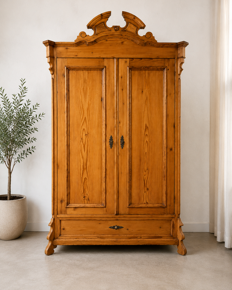 Kleiderschrank · Louis Philippe