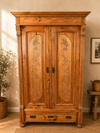 Kleiderschrank