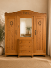 Kleiderschrank
