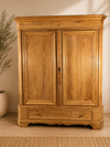 Kleiderschrank