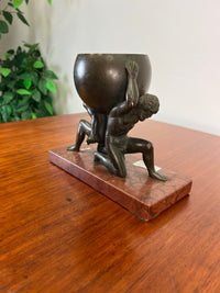 Bronze Schale mit Trägern