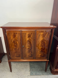 Halbschrank