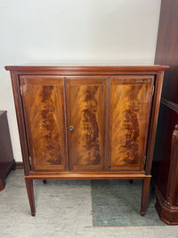 Halbschrank