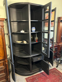 Vitrinenschrank