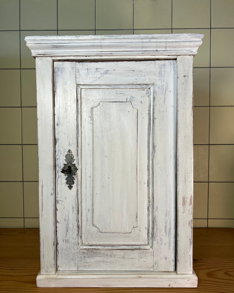 Hängeschrank  · Biedermeier