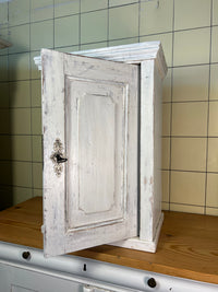 Hängeschrank  · Biedermeier