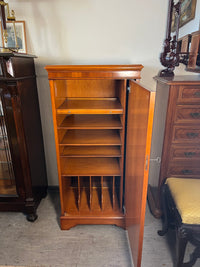 Halbschrank