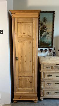 Halbschrank - Kleiderschrank