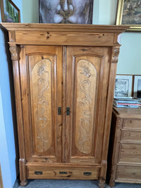 Kleiderschrank