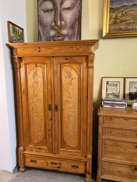Kleiderschrank