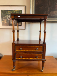 Servier-Etagere