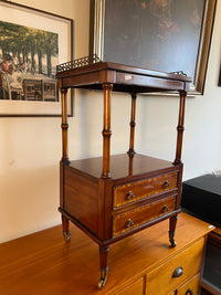 Servier-Etagere