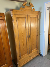 Kleiderschrank · Louis Philippe