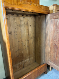 Kastenschrank · Biedermeier
