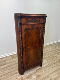 Eckschrank
