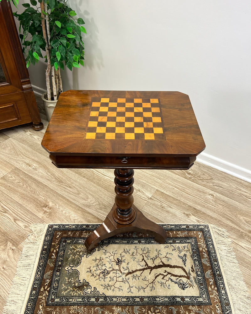 Spieltisch · Biedermeier