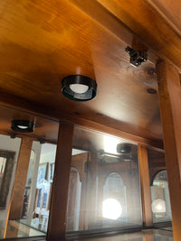 Vitrinenschrank