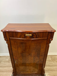 Vertiko · Louis Philippe