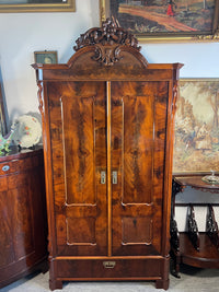 Bücherschrank