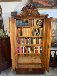 Bücherschrank