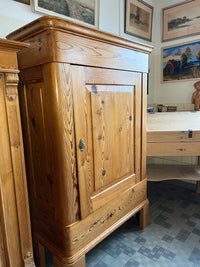 Schrank