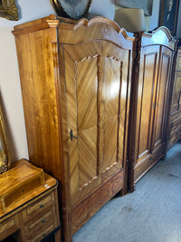 Kleiderschrank · Louis Philippe