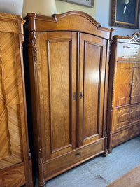 Kleiderschrank