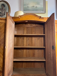 Kleiderschrank
