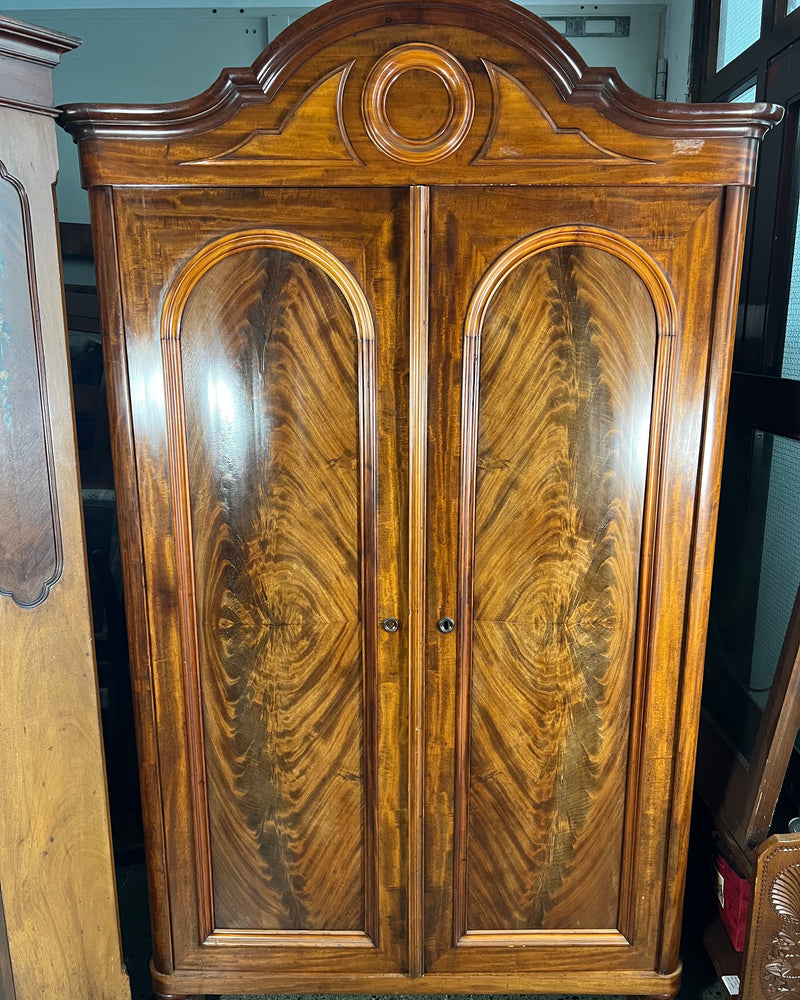 Kleiderschrank · Spätbiedermeier