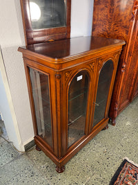 Vitrine · Mid-Century