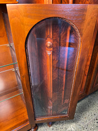 Vitrine · Mid-Century
