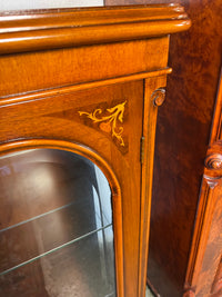Vitrine · Mid-Century