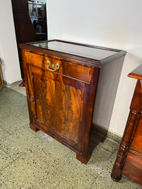 Halbschrank