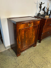 Halbschrank