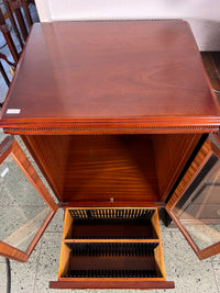 Halbschrank