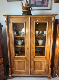 Vitrinenschrank · Louis Philippe