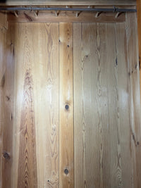 Kleiderschrank