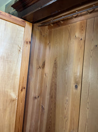 Kleiderschrank