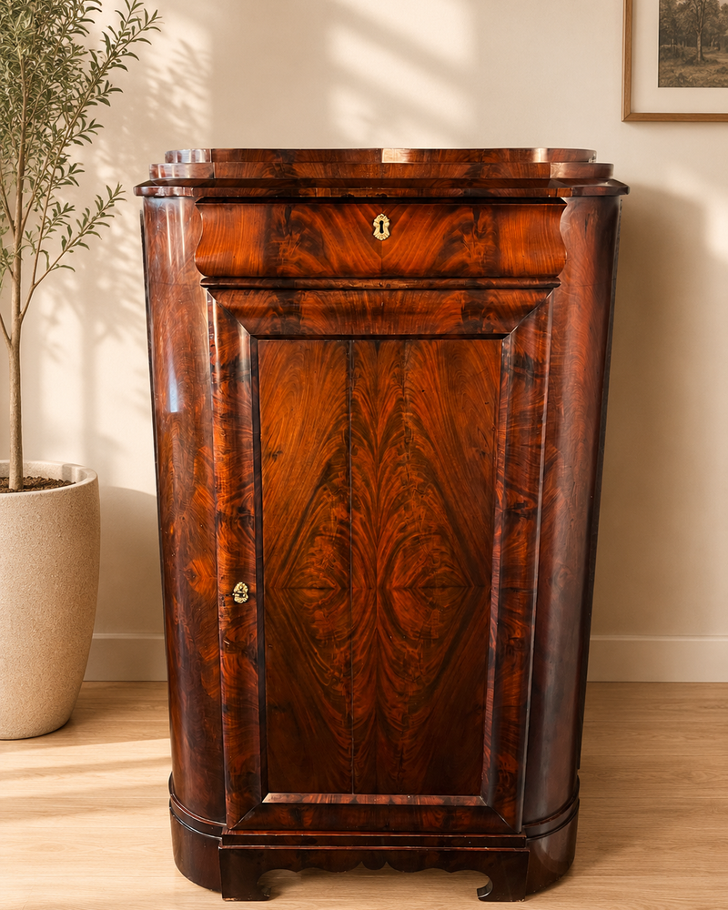 Eckschrank · Biedermeier