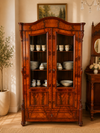 Vitrinenschrank