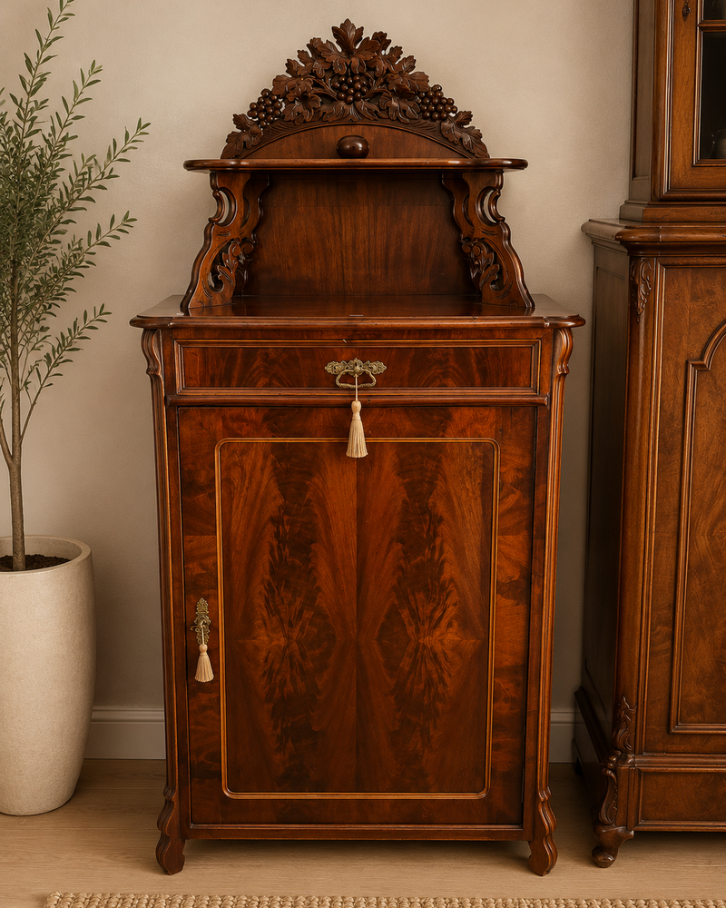 Vertiko · Louis Philippe