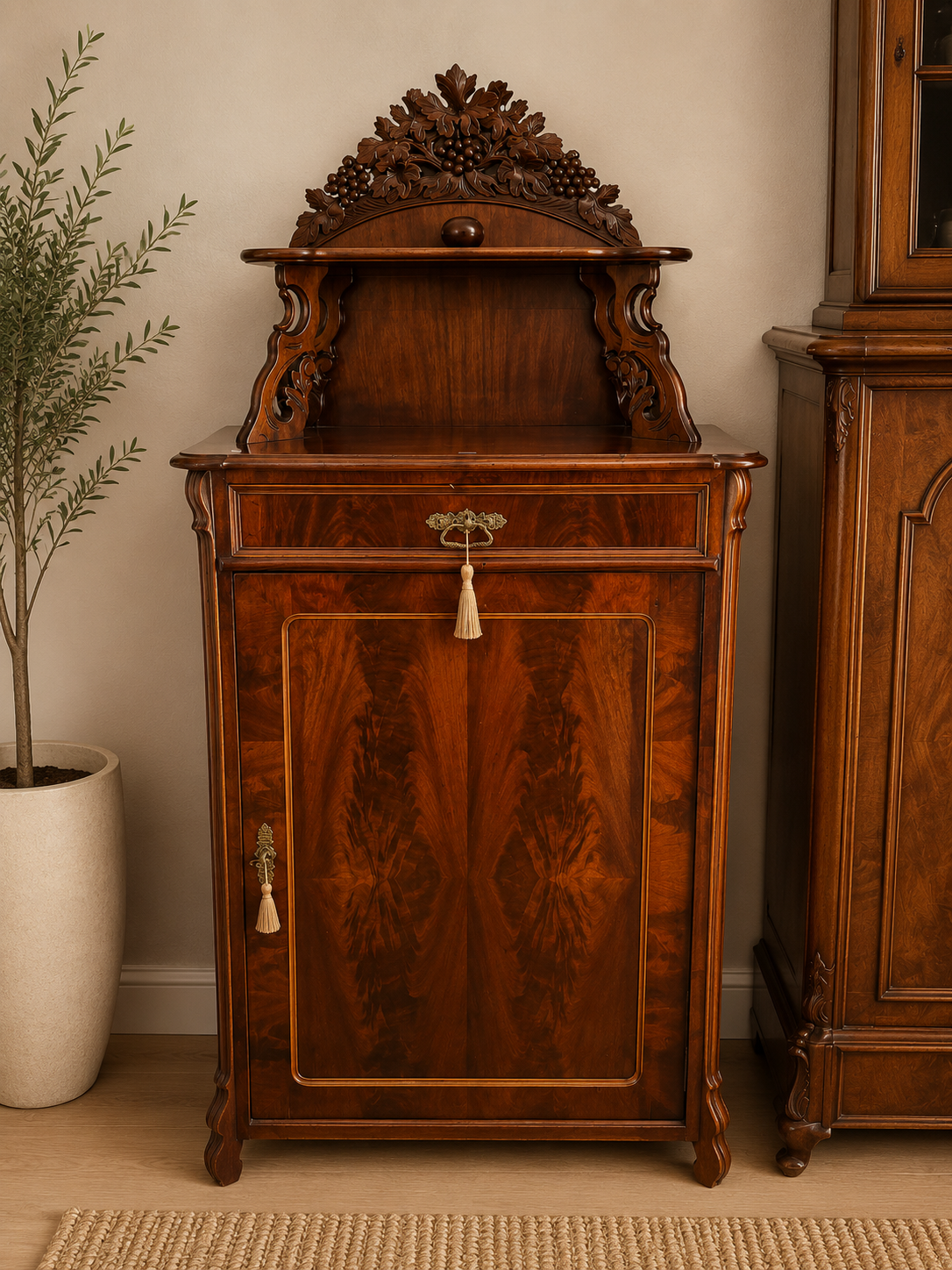 Vertiko · Louis Philippe
